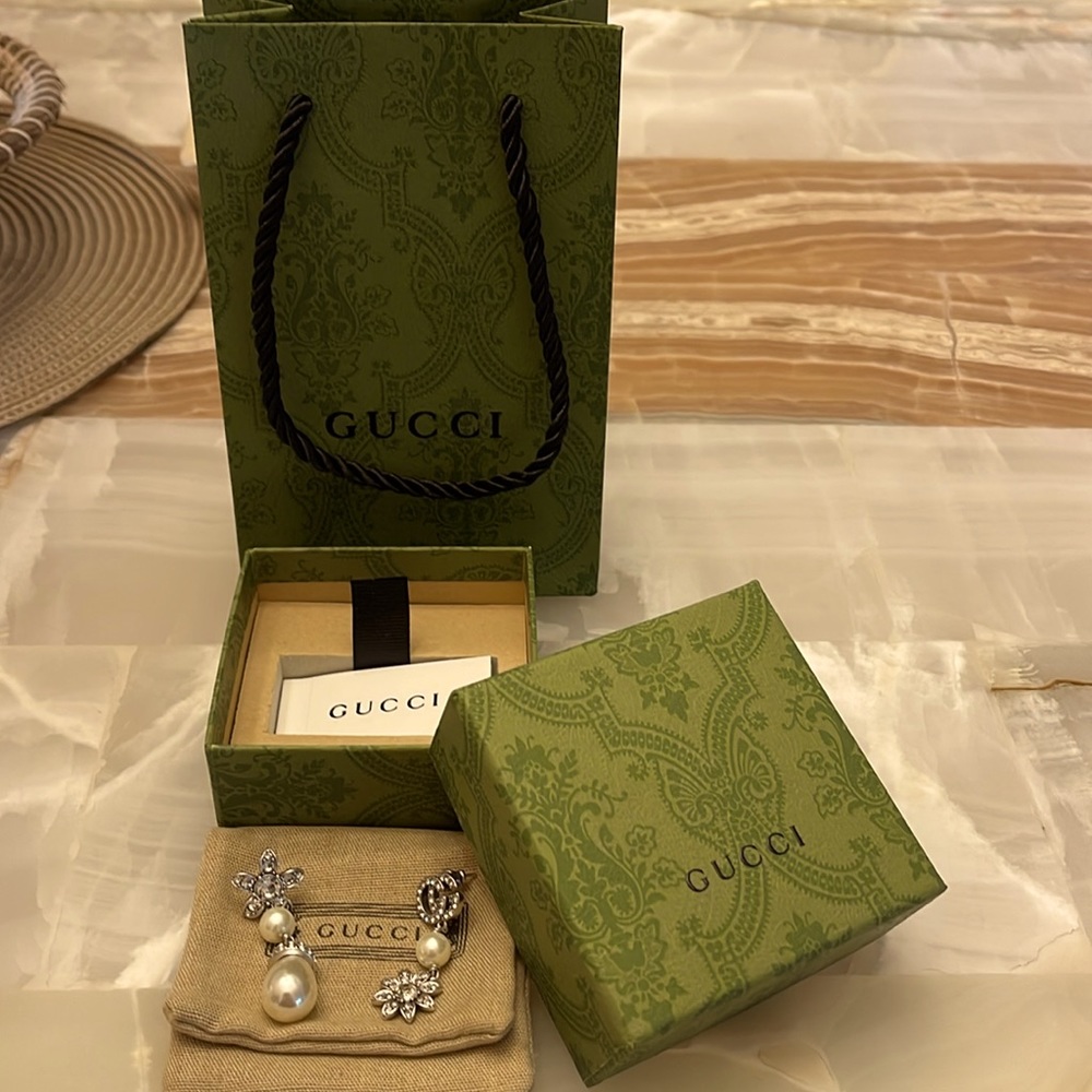 GUCCI GG Flower Asymmetric Earrings 925 SS w/ Box, Dustbag, Bag, Packaging, COA